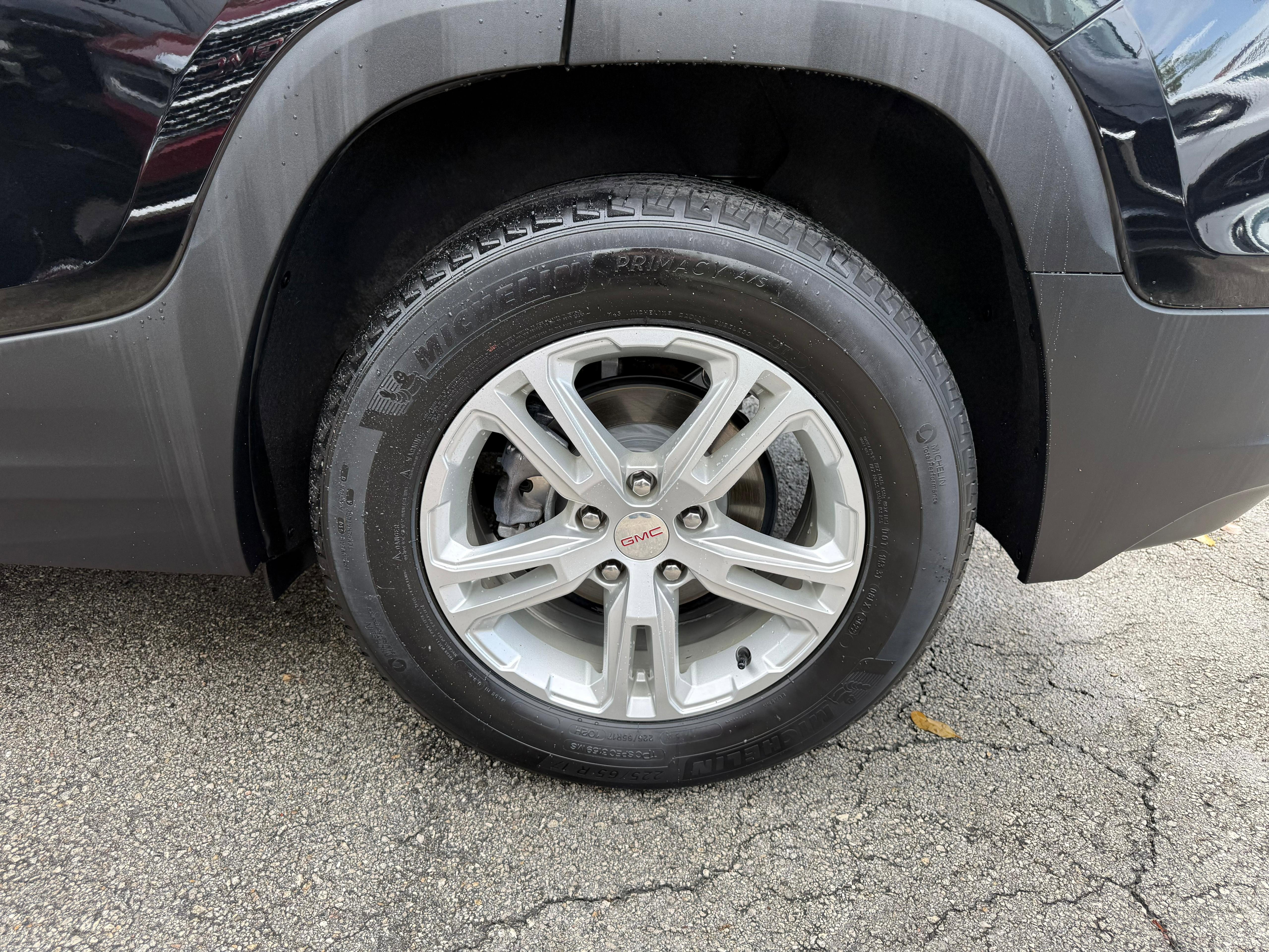 Used 2023 GMC Terrain SLE image 26