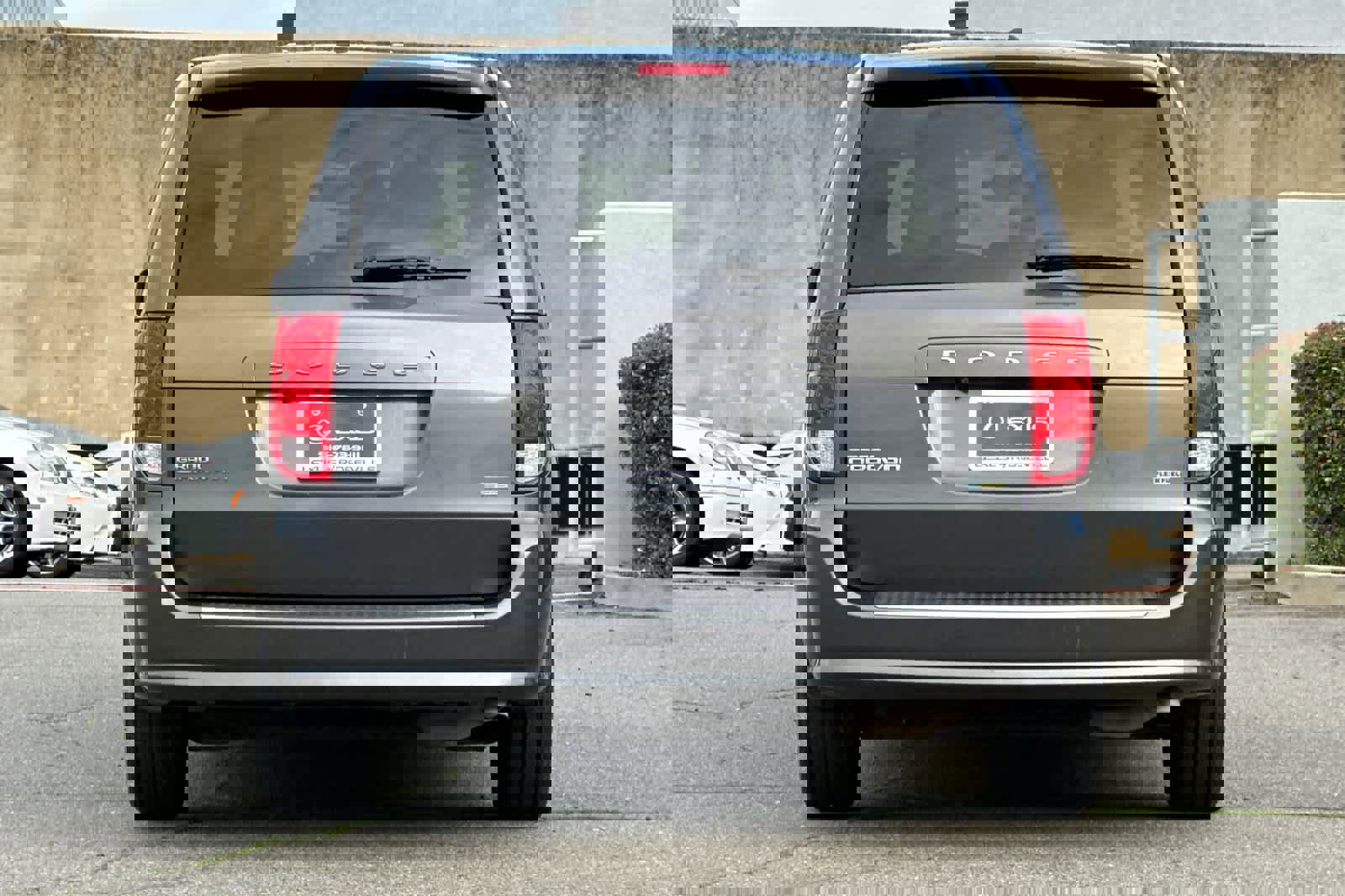 Used 2017 Dodge Grand Caravan SE w/ Power Window Group image 8