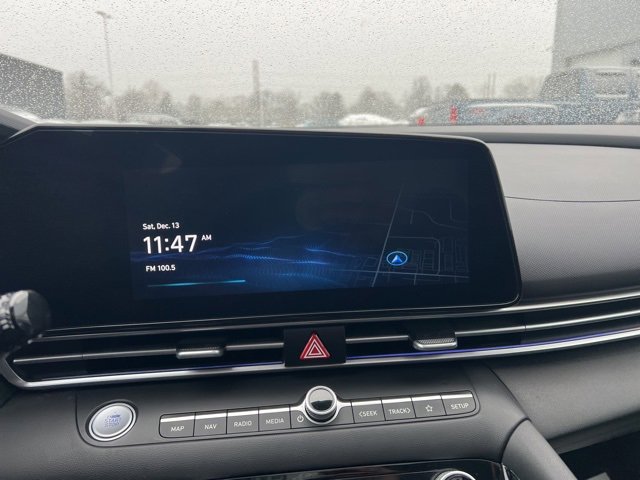 Used 2025 Hyundai Elantra SEL image 37