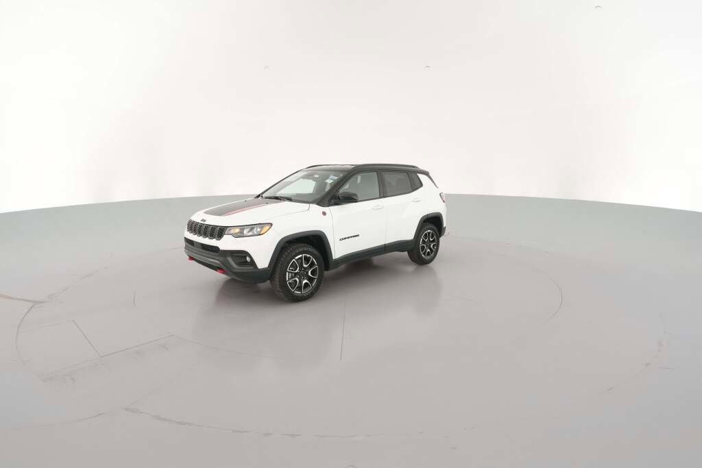 New 2026 Jeep Compass Trailhawk image 4