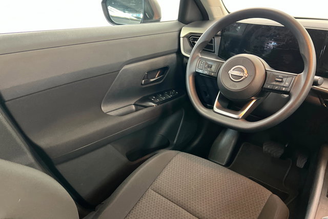 Certified 2025 Nissan Kicks S image 11