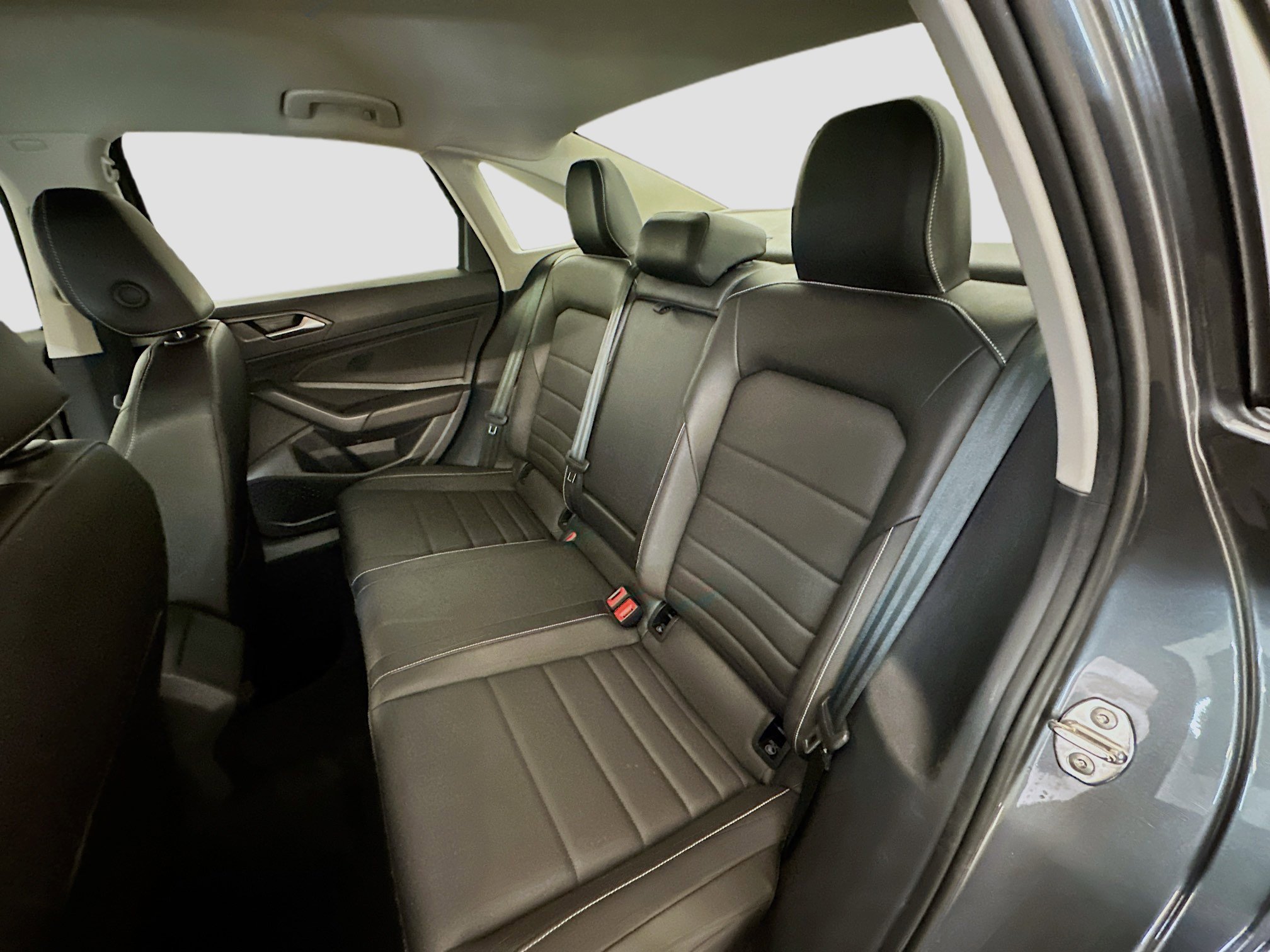 Used 2024 Volkswagen Jetta SE image 28