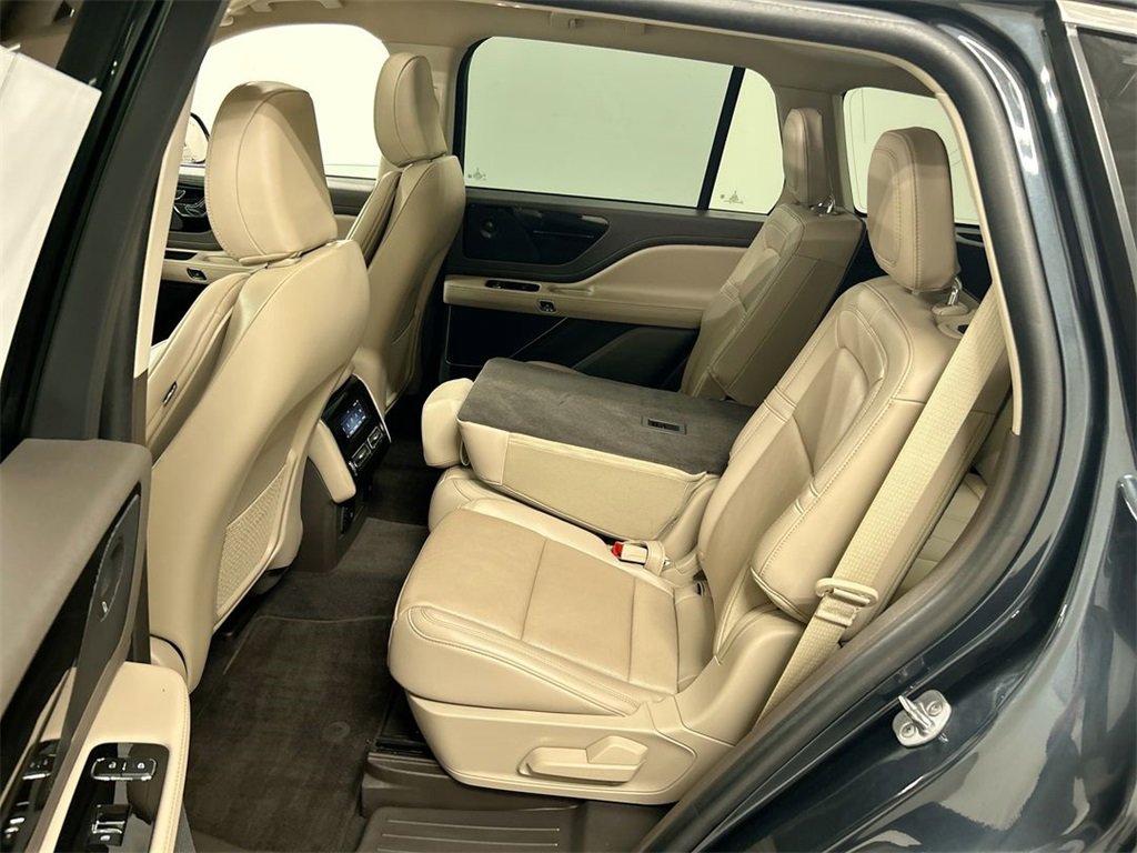 Used 2023 Lincoln Aviator Reserve w/ Elements Package Plus image 21
