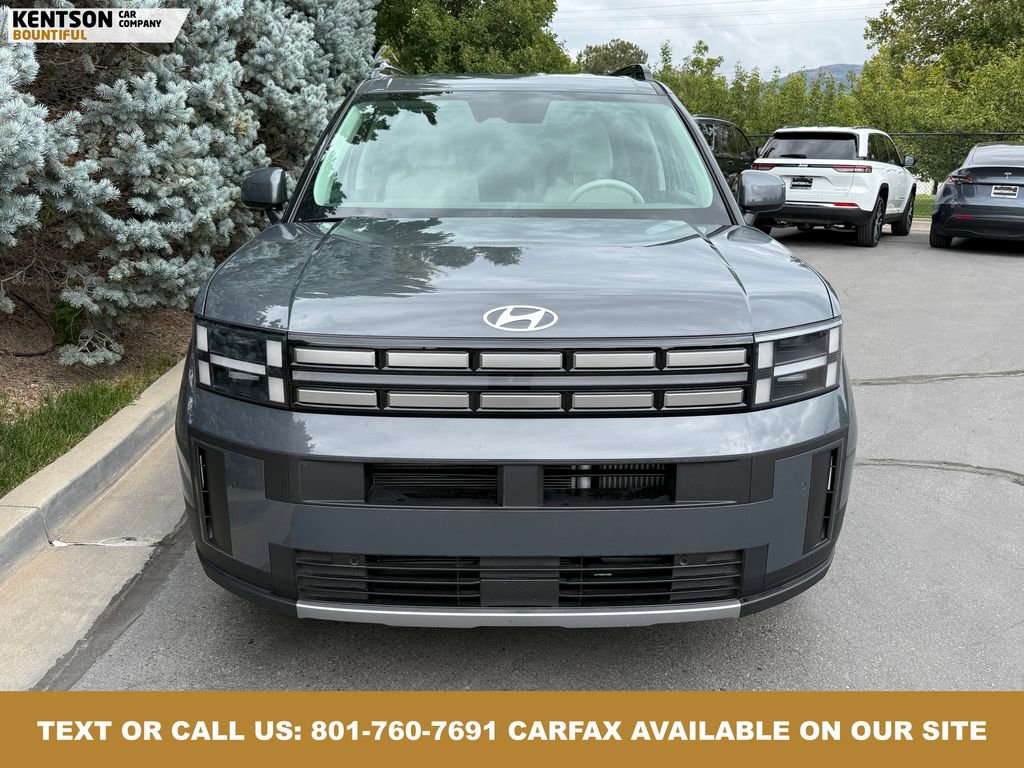 Used 2025 Hyundai Santa Fe SEL image 2
