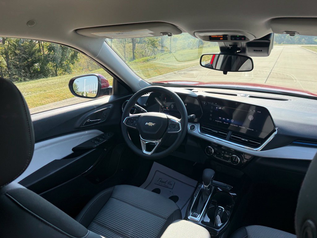 New 2026 Chevrolet Trax LT w/ Driver Confidence Package FWD image 20