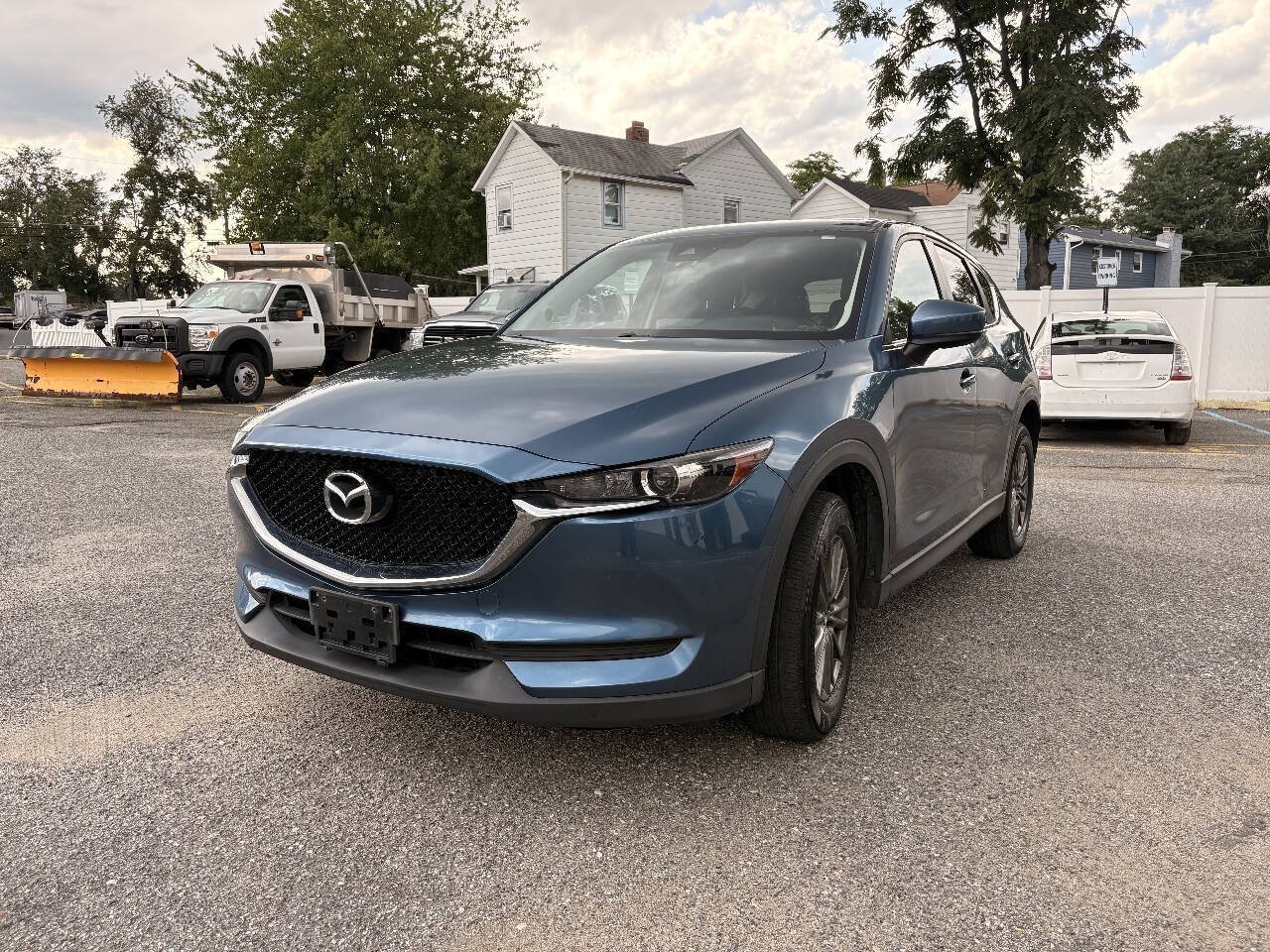 Used 2017 MAZDA CX-5 Touring w/ Preferred Equipment Package AWD/4WD image 2