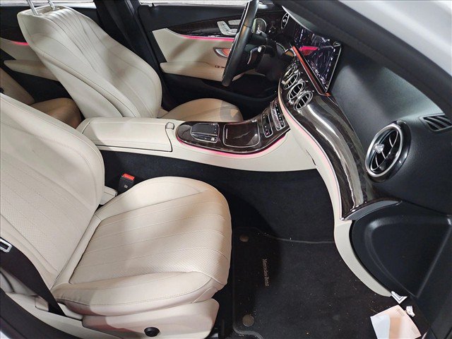Used 2023 Mercedes-Benz E 350 4MATIC Sedan image 18