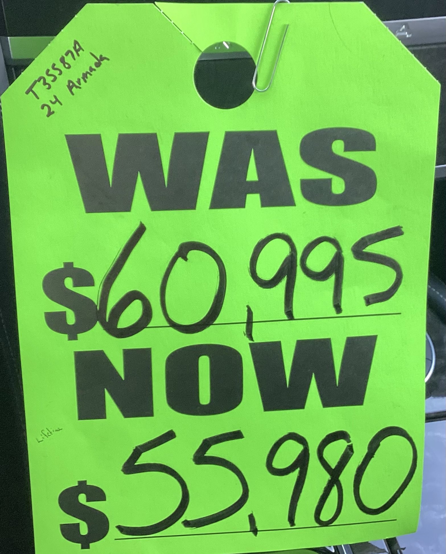 Used 2024 Nissan Armada Platinum w/ Captain's Chairs Package image 54