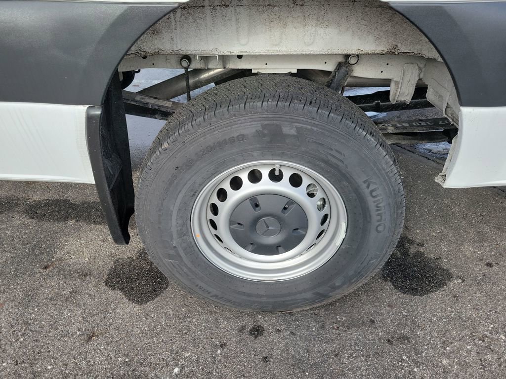 Used 2025 Mercedes-Benz Sprinter 2500 image 48