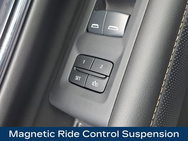Used 2024 GMC Yukon AT4 w/ AT4 Premium Plus Package AWD/4WD image 17