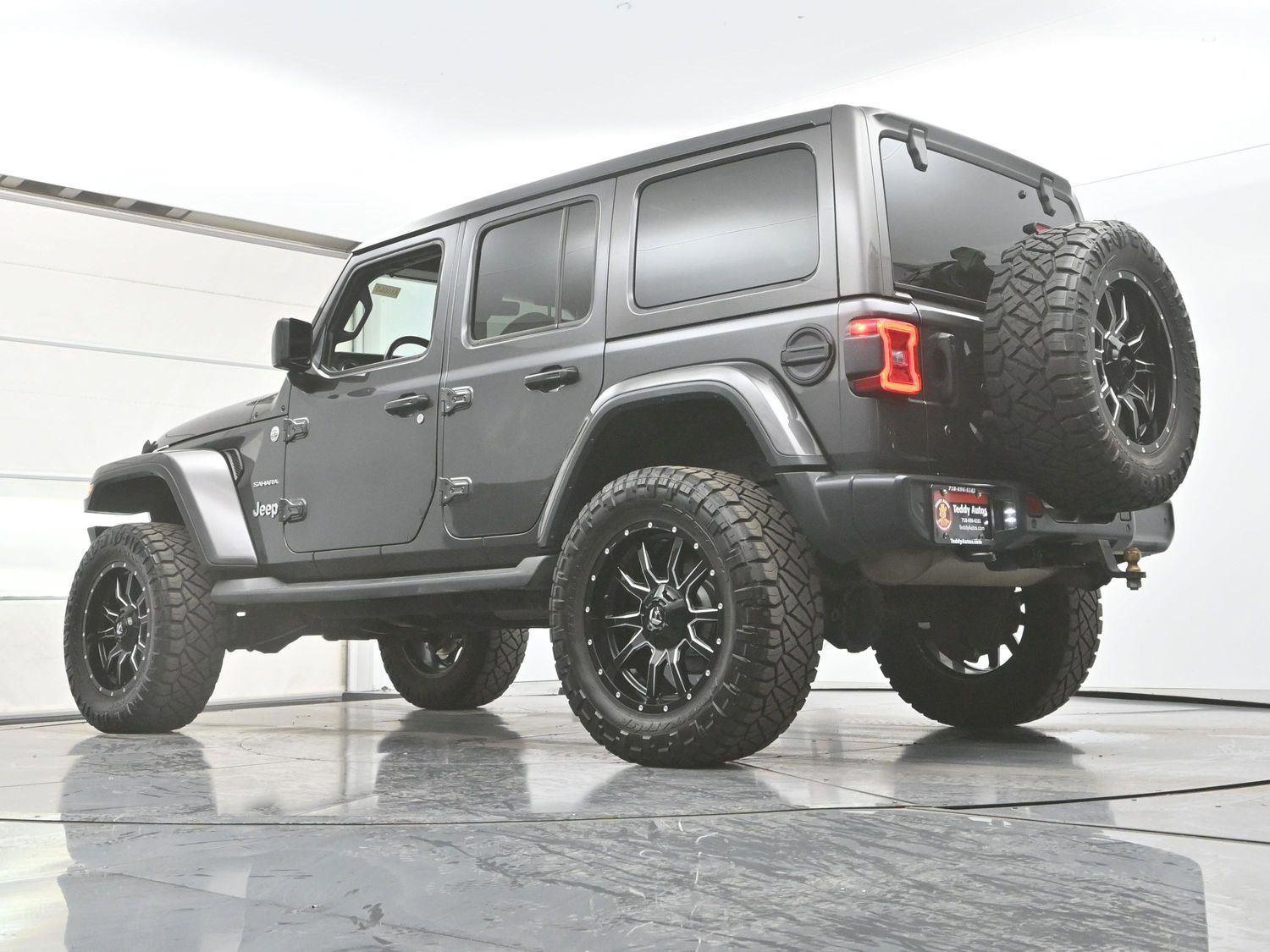 Used 2019 Jeep Wrangler Unlimited Sahara image 27