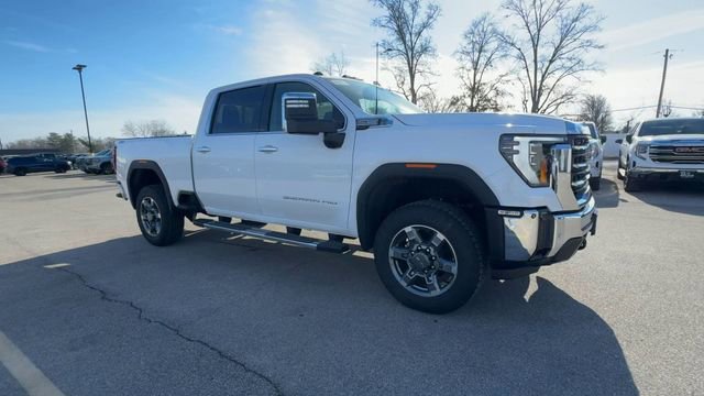 New 2026 GMC Sierra 3500 SLT w/ SLT Premium Package AWD/4WD image 2