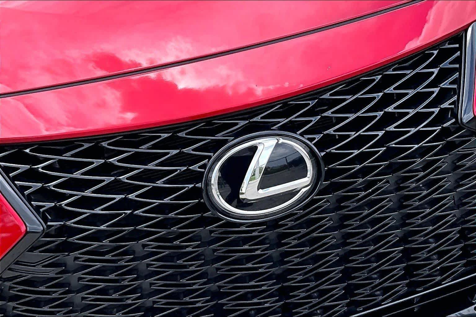 Used 2024 Lexus IS 350 F Sport RWD image 30