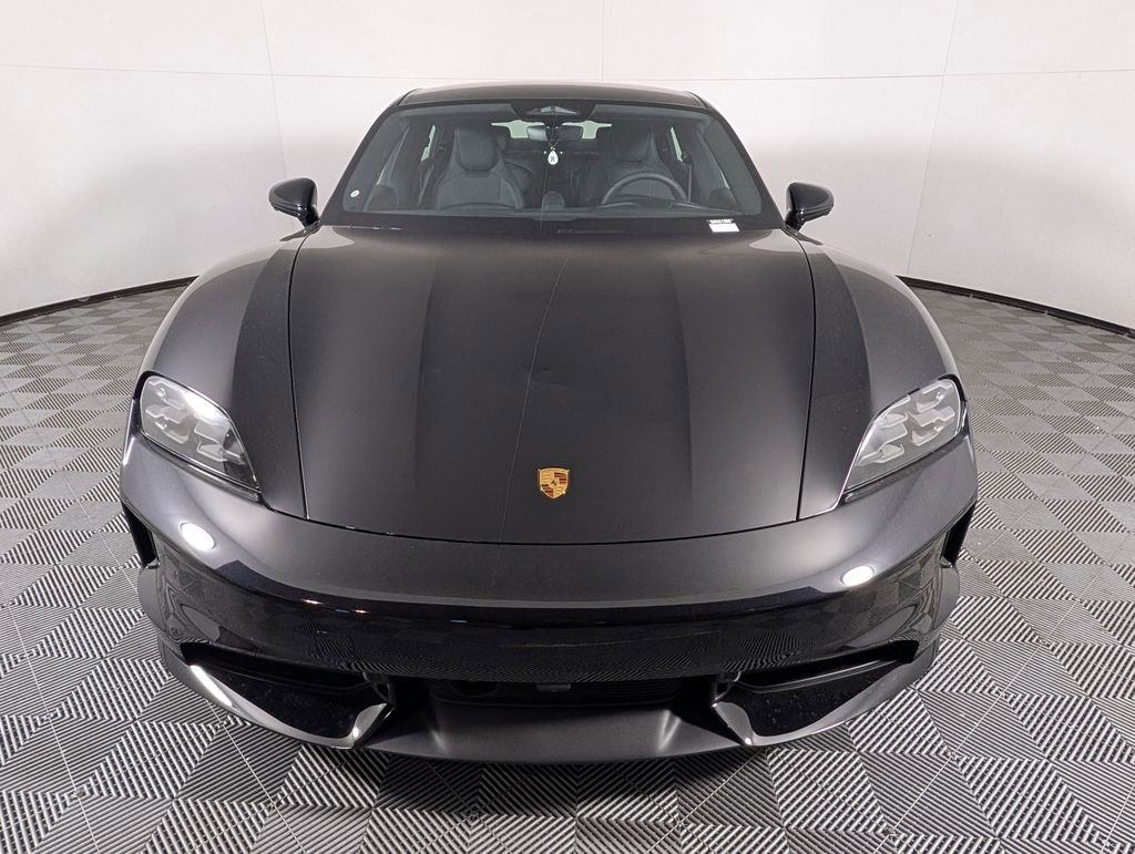 New 2026 Porsche Taycan image 10
