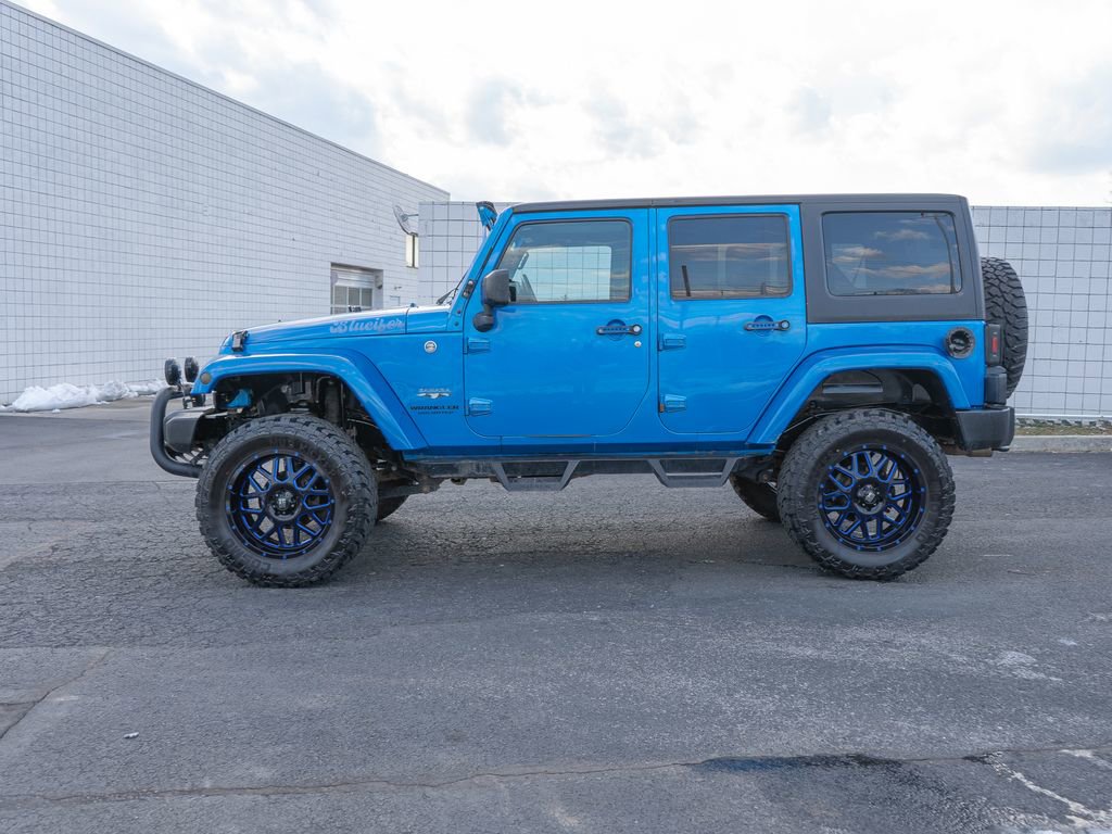 Used 2016 Jeep Wrangler Unlimited Sahara w/ Dual Top Group image 6