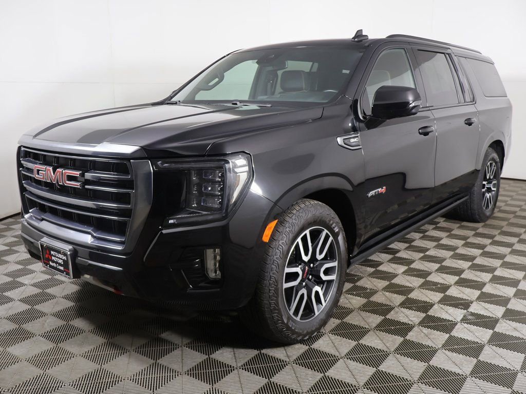 Used 2023 GMC Yukon XL AT4 w/ AT4 Premium Plus Package AWD/4WD image 15