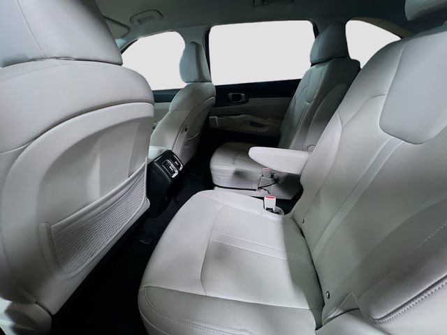 Certified 2025 Kia Sorento EX image 25