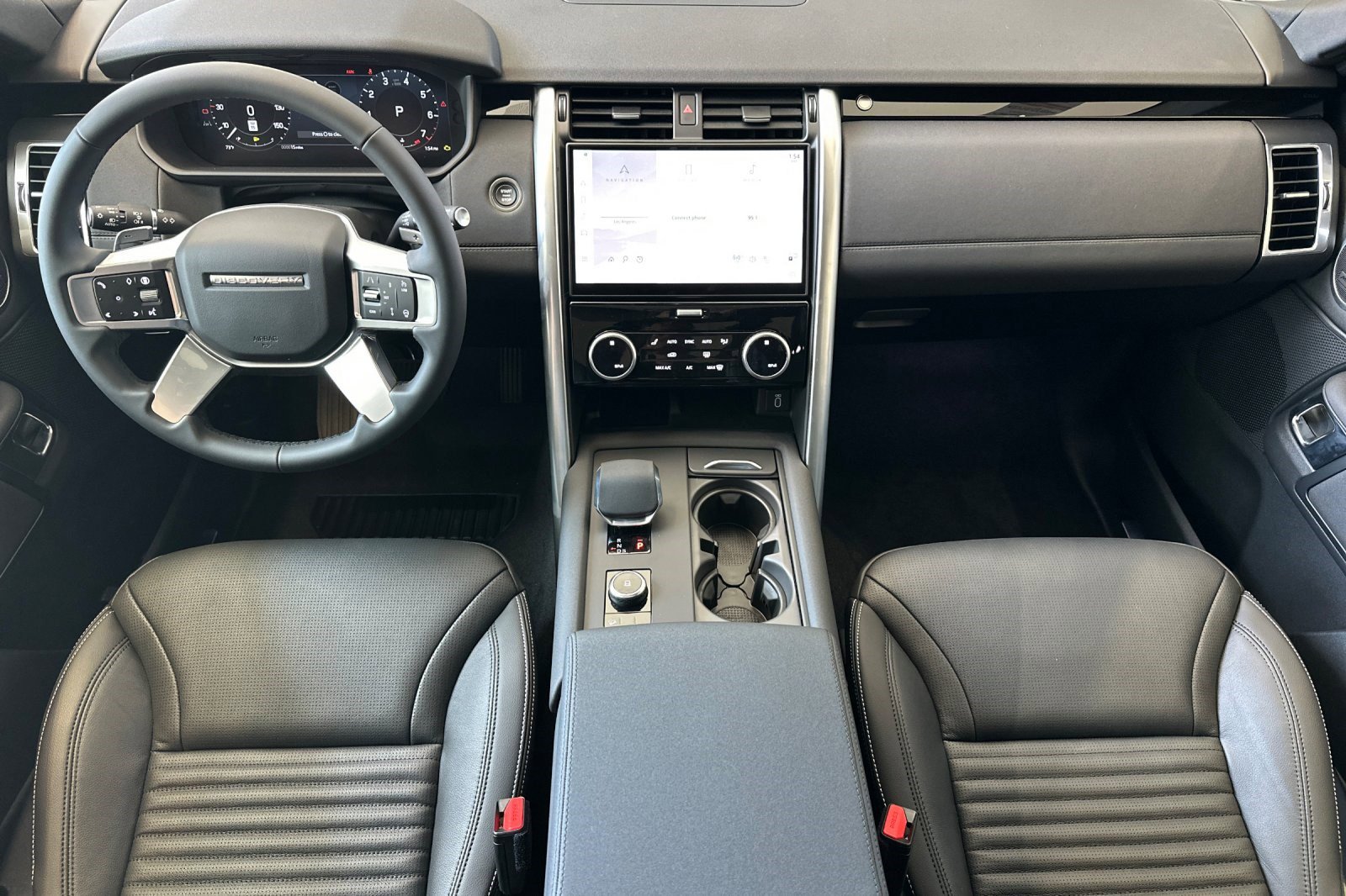 New 2026 Land Rover Discovery S image 25