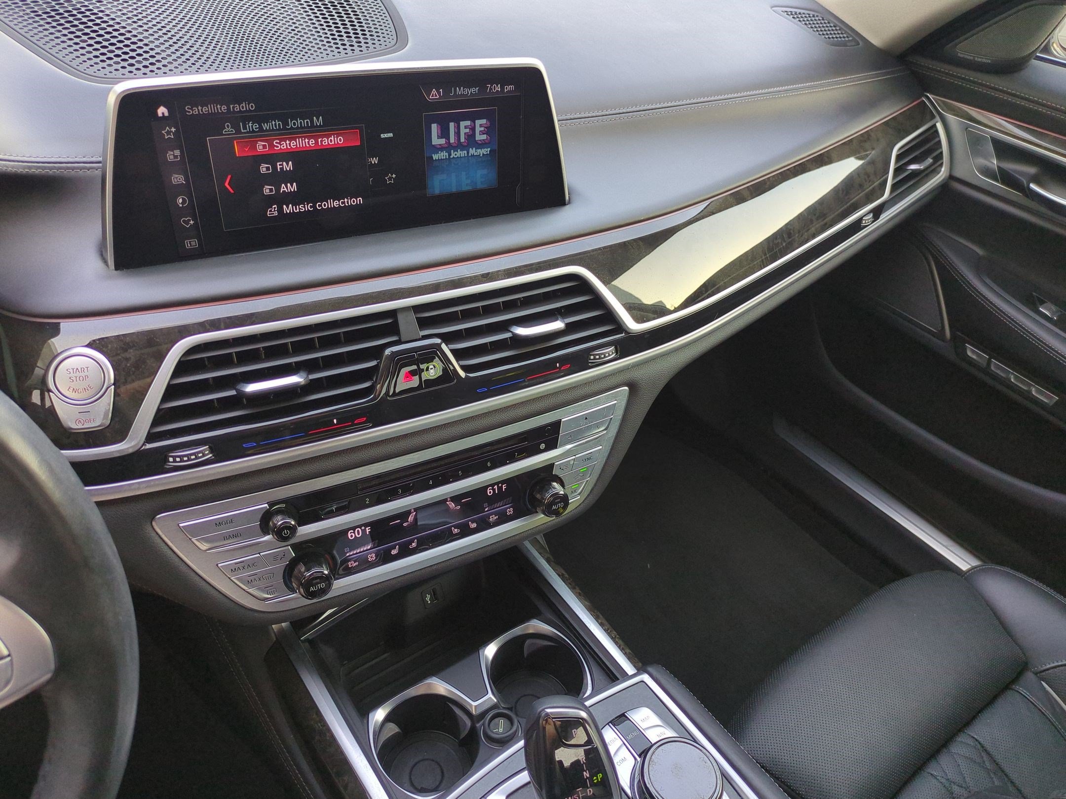 Used 2018 BMW 750i RWD image 23