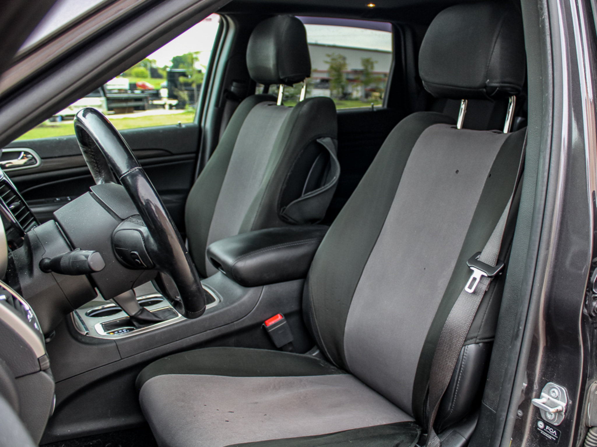 Used 2021 Jeep Grand Cherokee Laredo X AWD/4WD image 18
