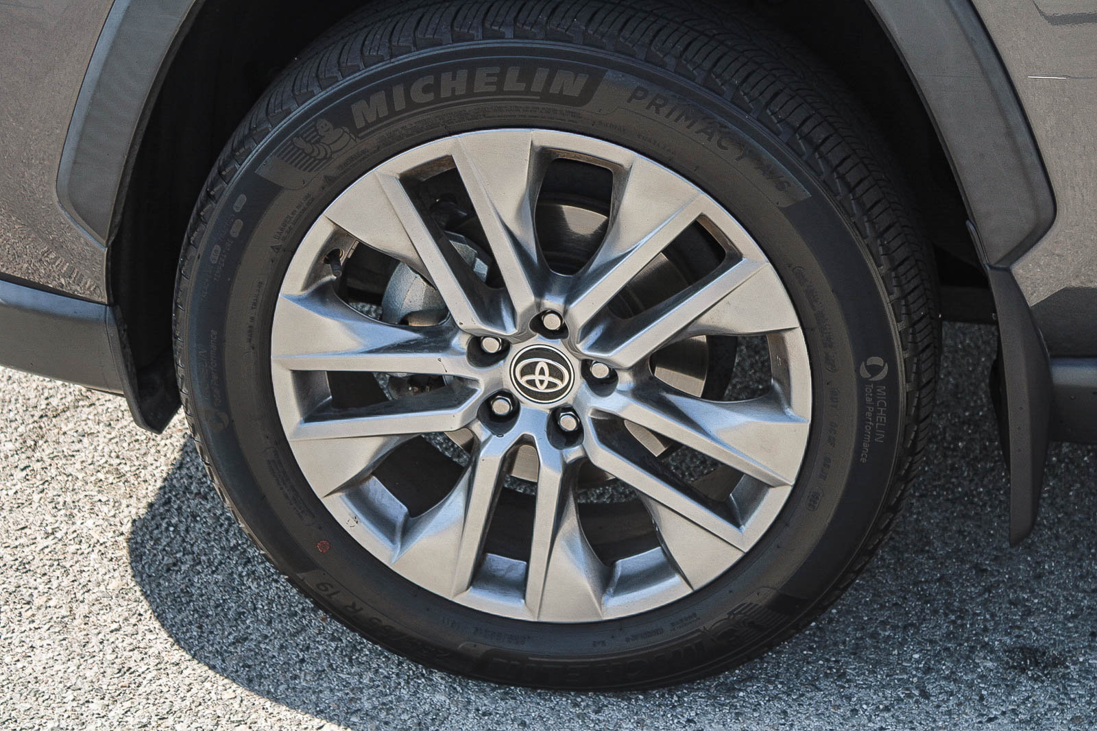 Used 2023 Toyota RAV4 XLE Premium FWD image 13