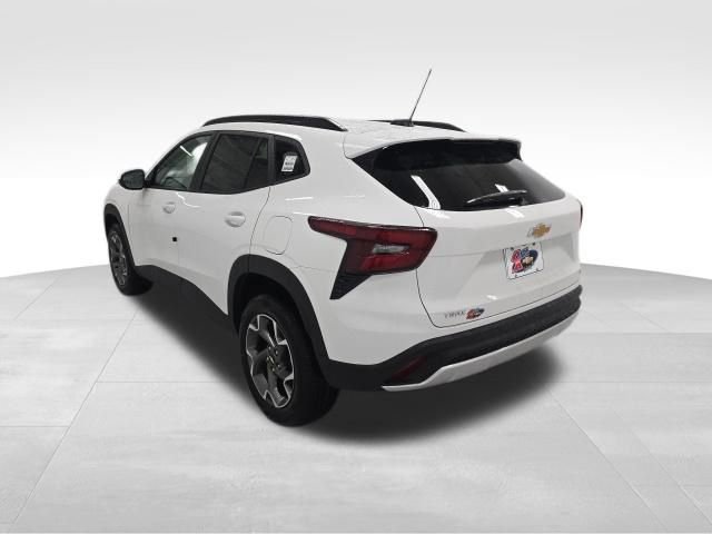 New 2026 Chevrolet Trax LT image 3