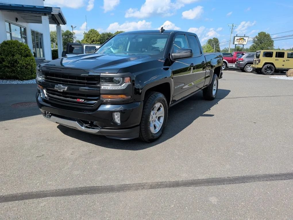 Used 2018 Chevrolet Silverado 1500 LT w/ All Star Edition AWD/4WD image 14