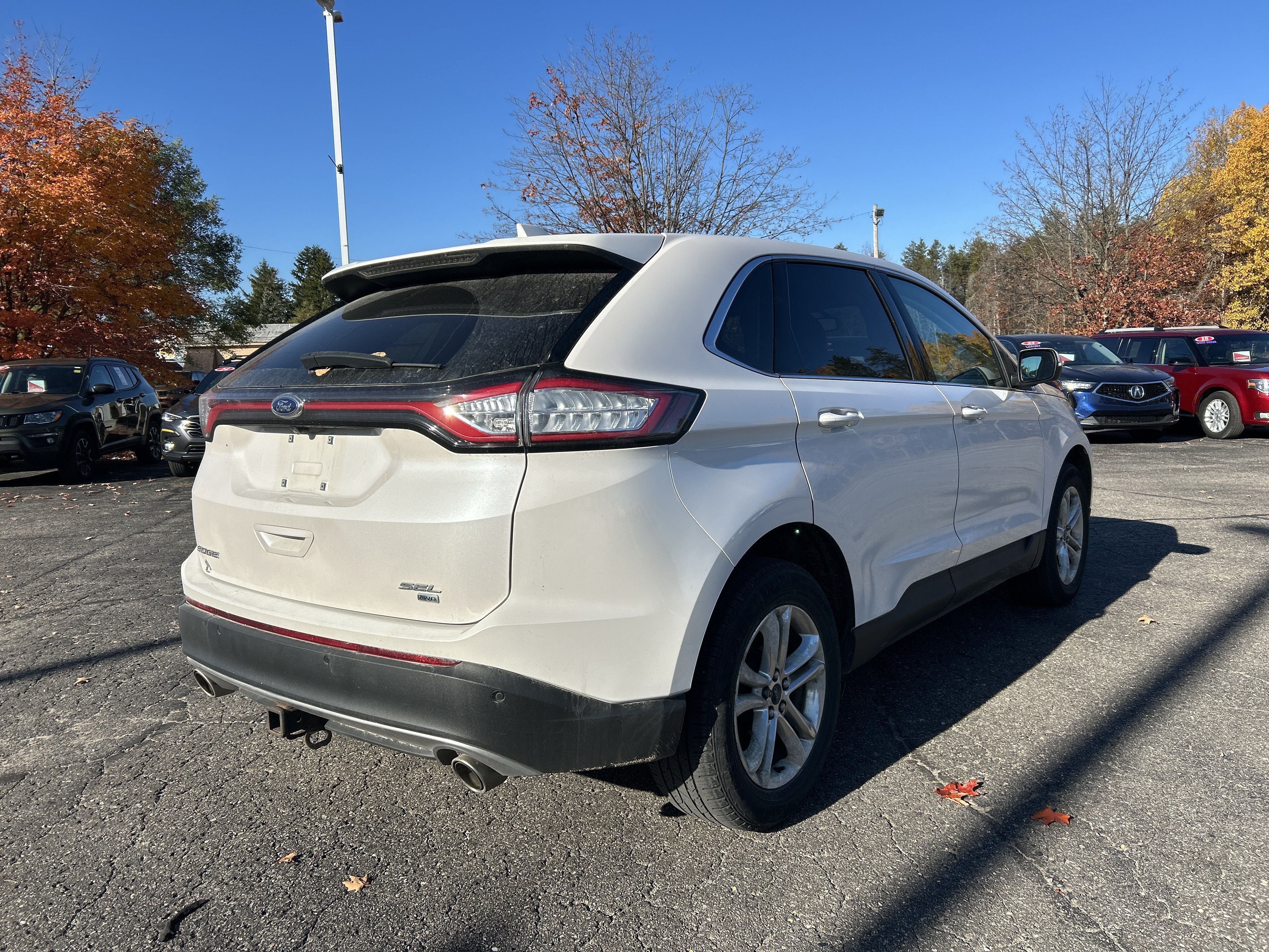 Used 2017 Ford Edge SEL w/ Equipment Group 201A AWD/4WD image 4