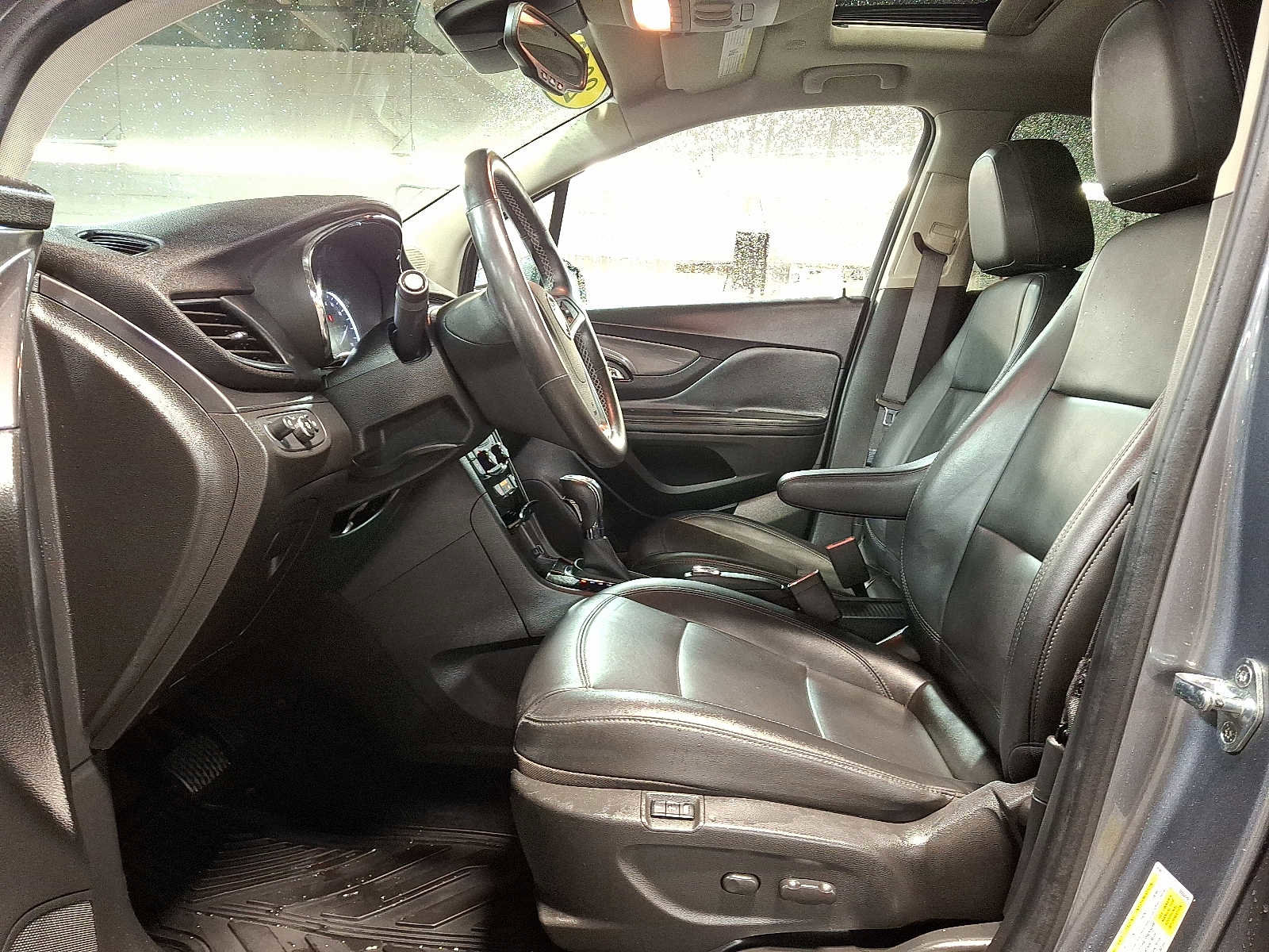 Used 2019 Buick Encore Essence w/ Experience Buick Package image 12