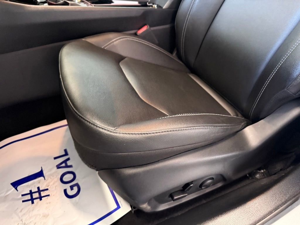 Used 2025 Jeep Compass Limited image 26