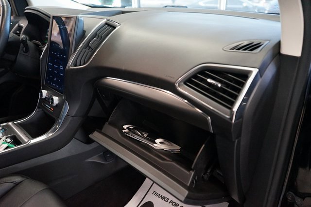 Used 2022 Ford Edge Titanium image 43