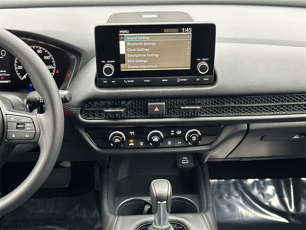 Used 2025 Honda HR-V LX image 17