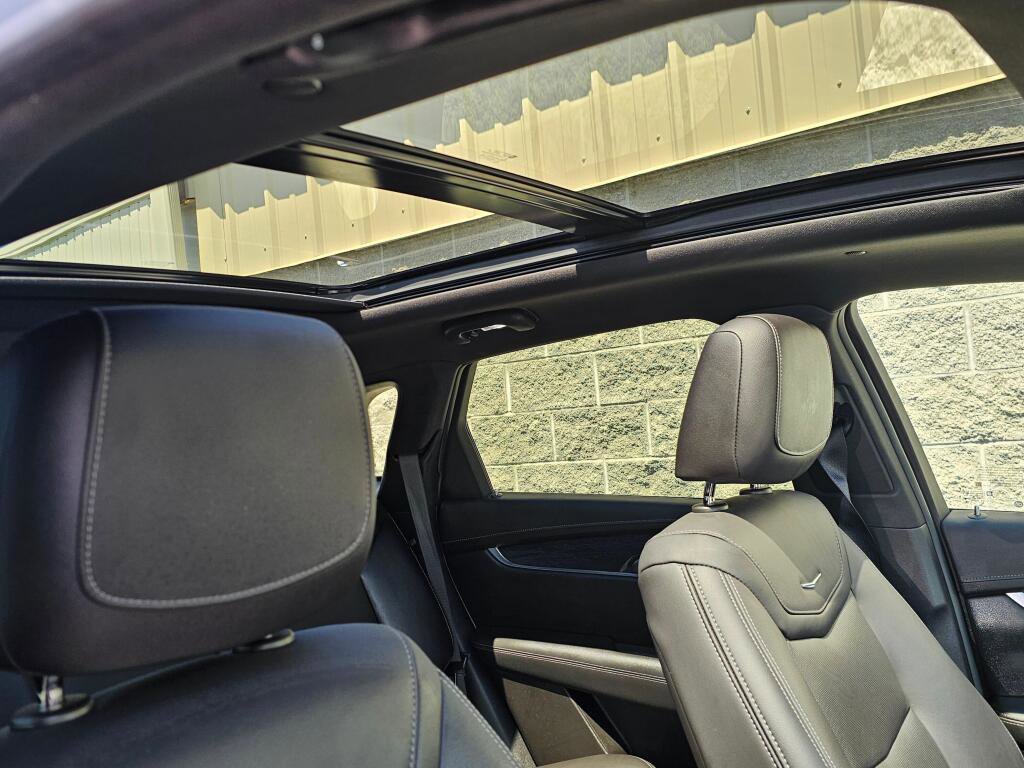 Used 2021 Cadillac XT5 Premium Luxury AWD/4WD image 17