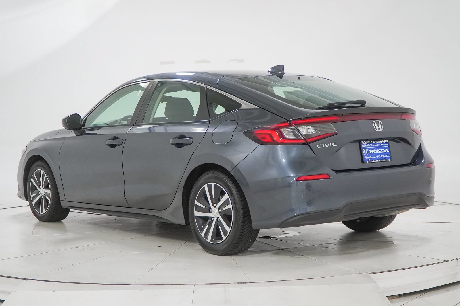 Used 2023 Honda Civic LX image 7