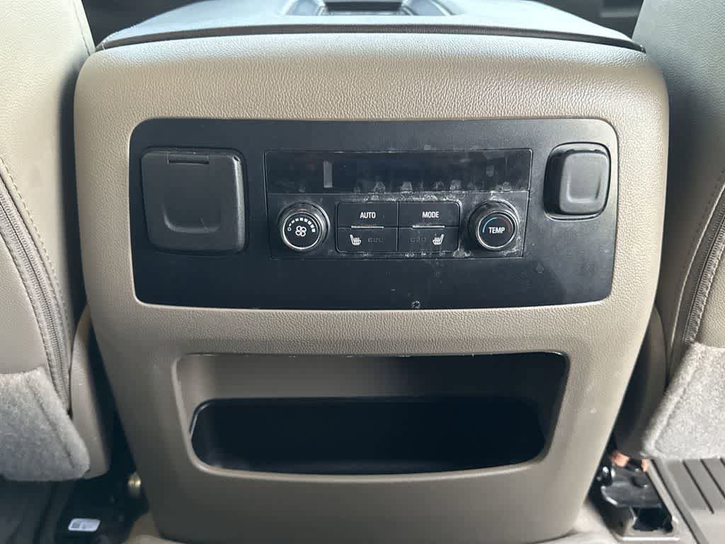 Used 2020 Chevrolet Suburban Premier RWD image 24
