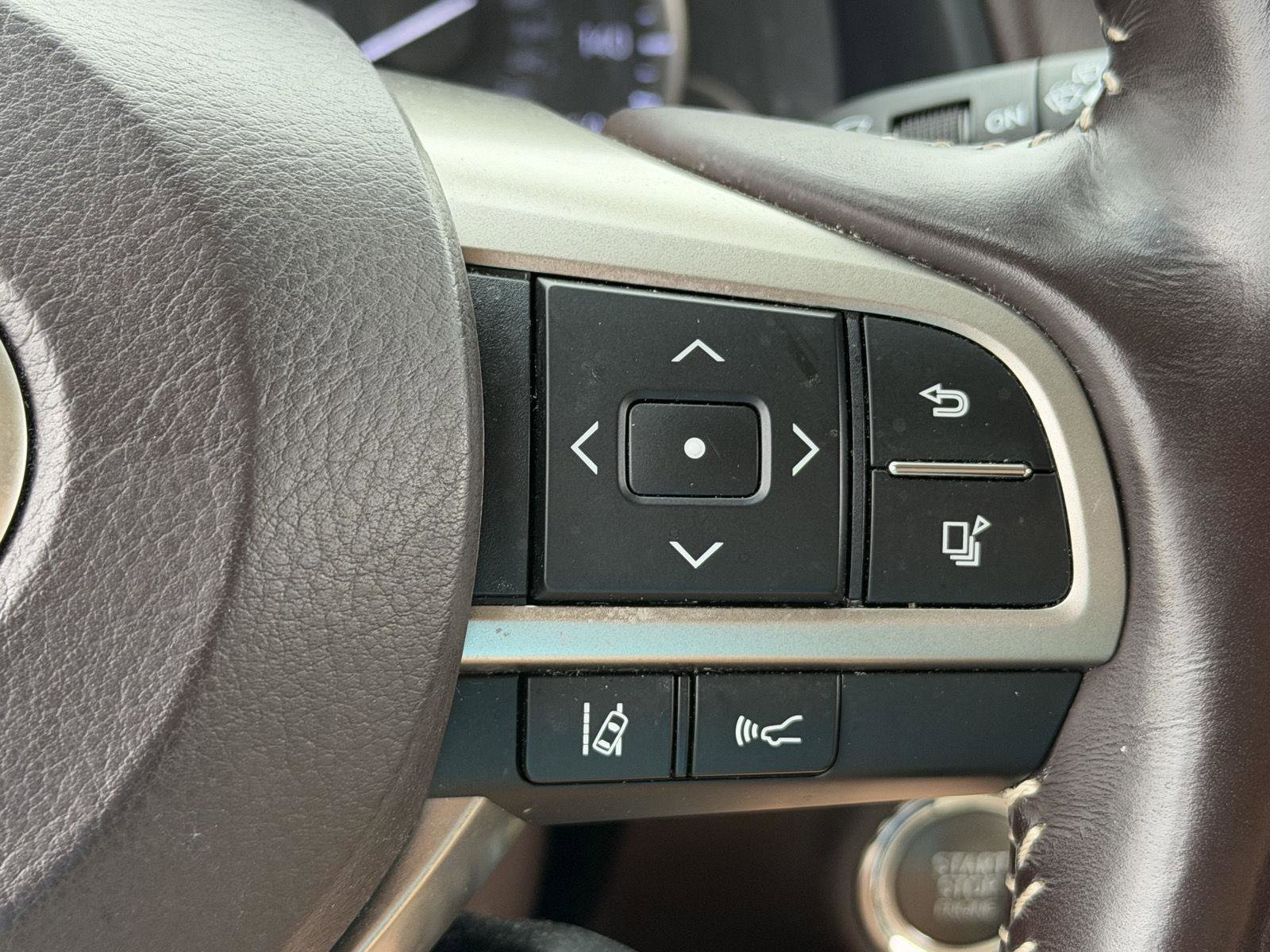 Used 2018 Lexus RX 350L FWD image 19