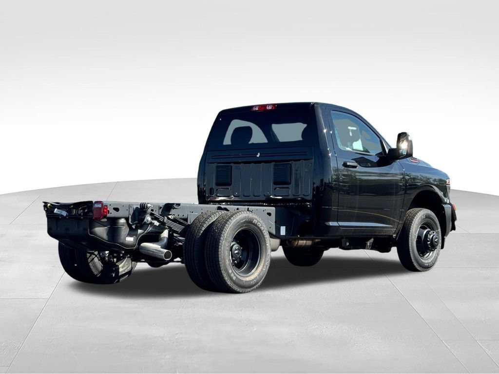 New 2026 RAM 3500 Tradesman AWD/4WD image 7