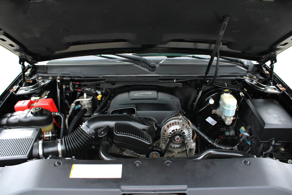 Used 2007 Cadillac Escalade EXT w/ Information Package image 45