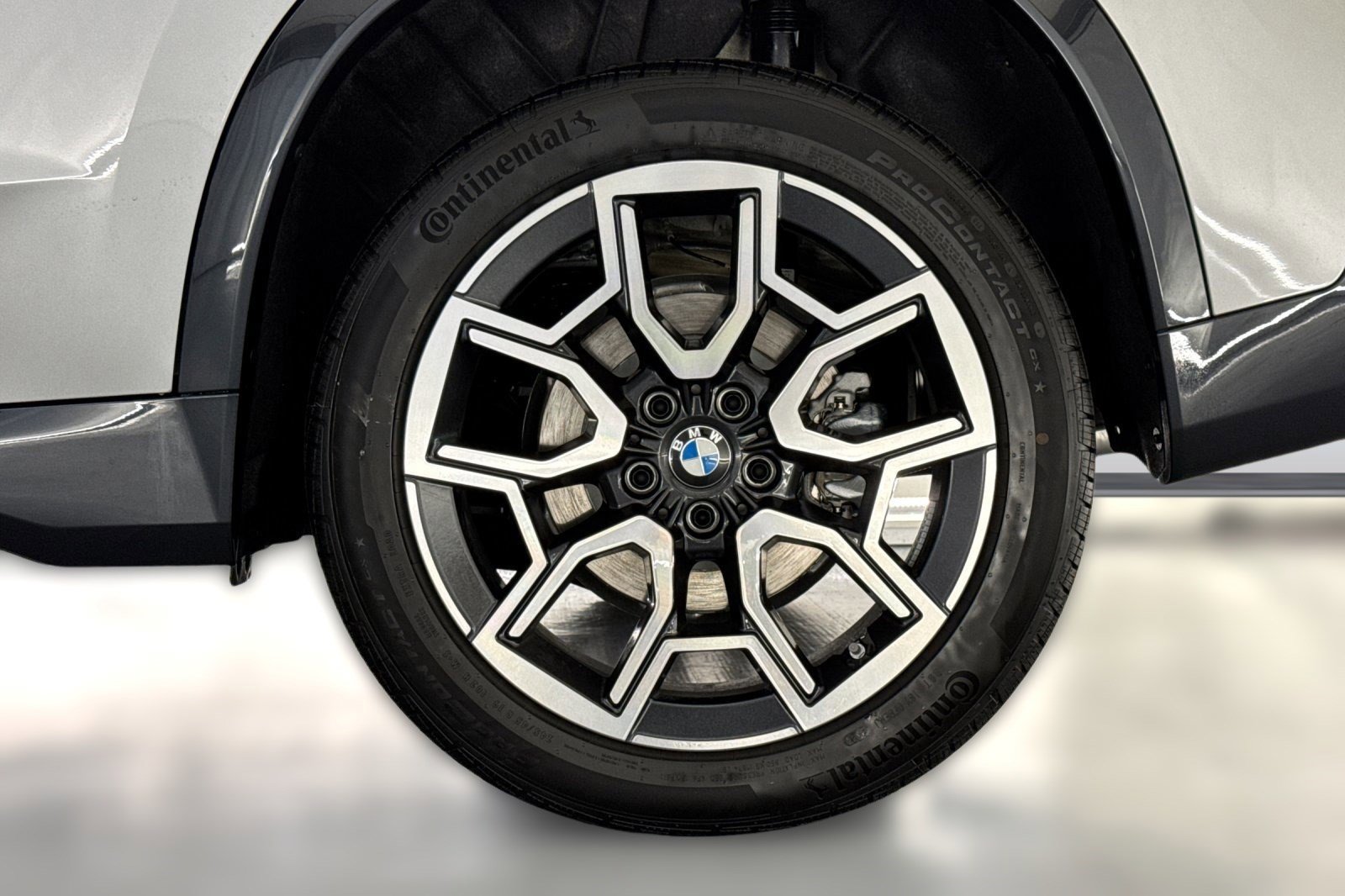 New 2026 BMW X1 xDrive28i w/ Convenience Package image 12