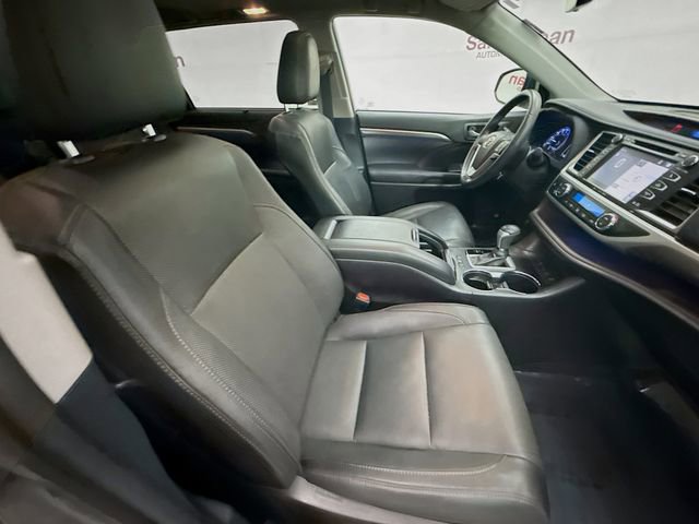 Used 2019 Toyota Highlander Limited image 31