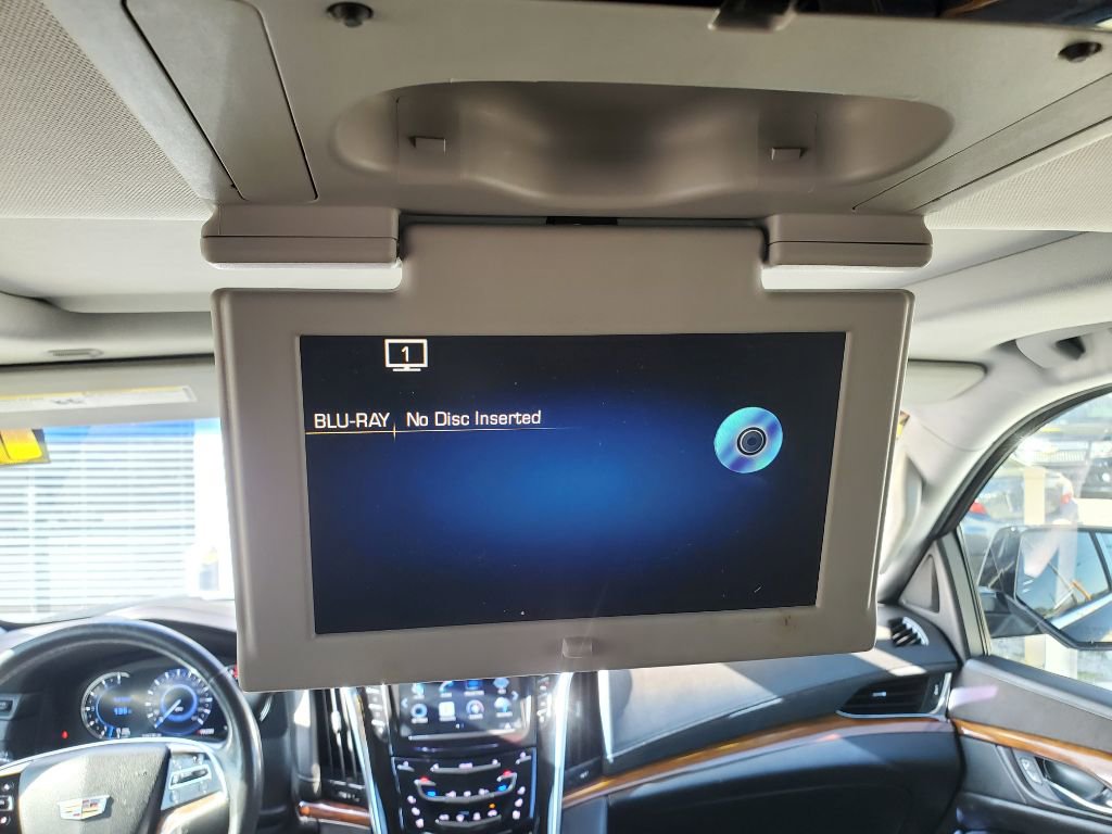 Used 2016 Cadillac Escalade Premium image 26