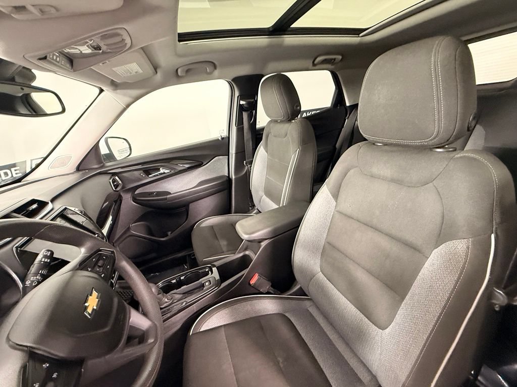 Used 2022 Chevrolet TrailBlazer LT w/ Sun and Liftgate Package FWD image 43