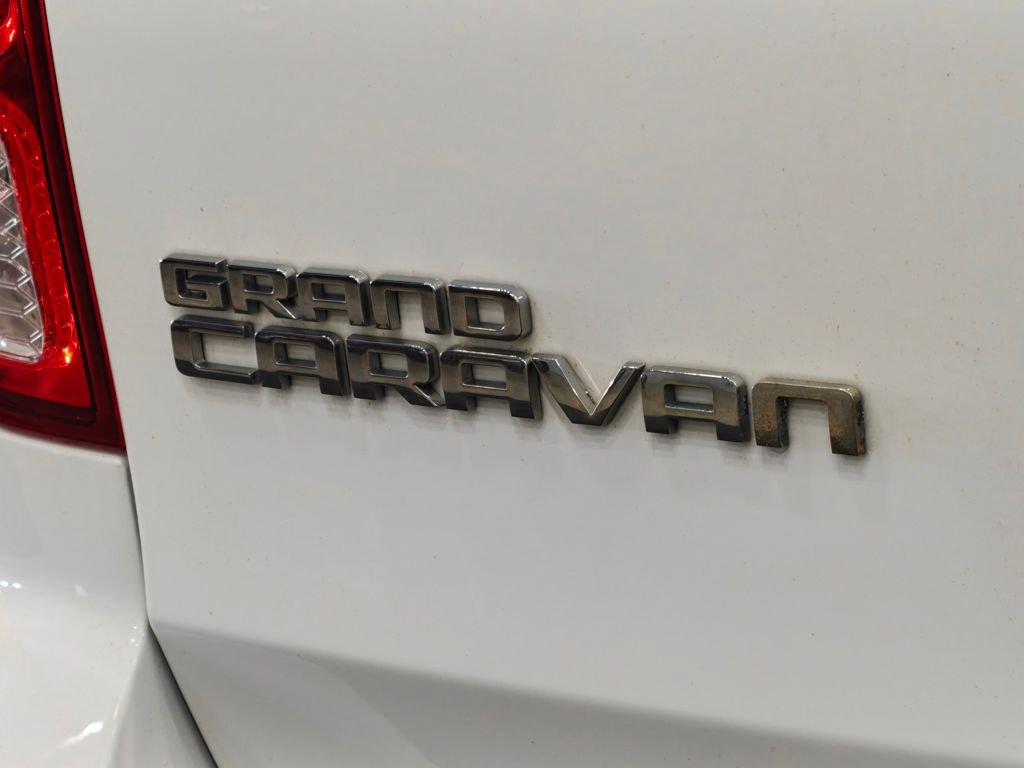 Used 2019 Dodge Grand Caravan SXT FWD image 38