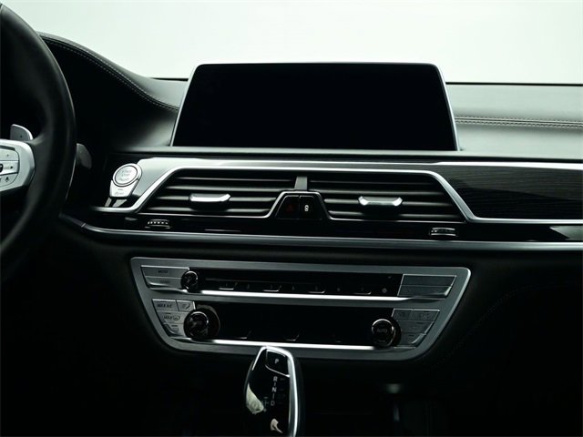 Used 2022 BMW 740i xDrive 740i xDrive w/ M Sport Package image 7