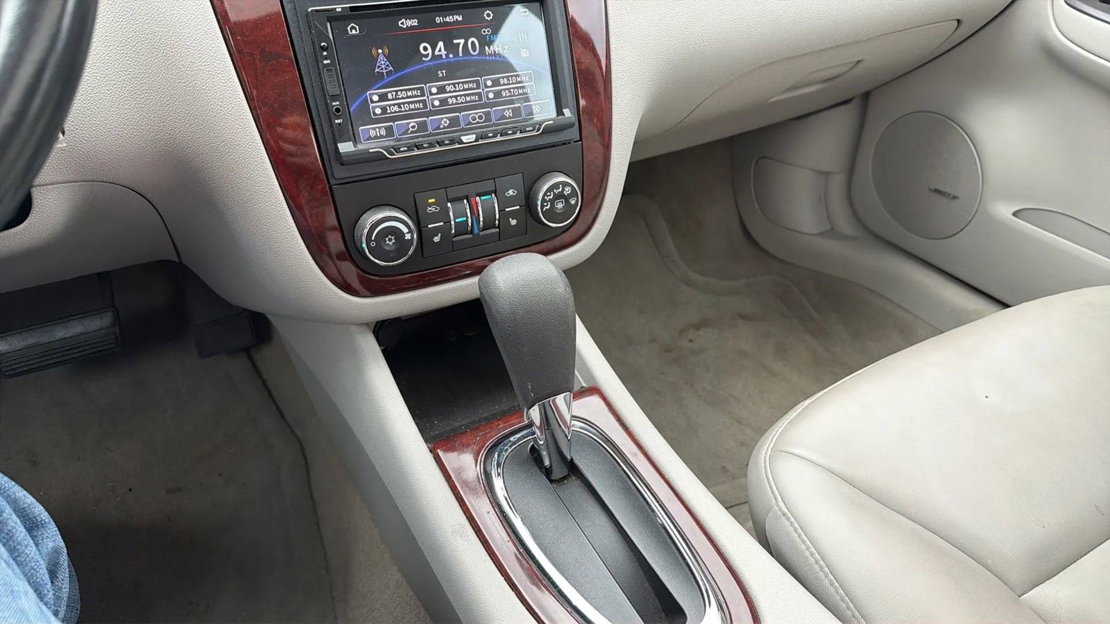 Used 2007 Chevrolet Impala LTZ image 12