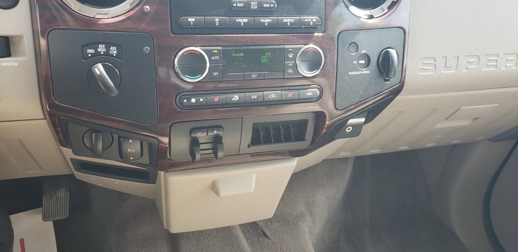 Used 2010 Ford F350 Lariat AWD/4WD image 11