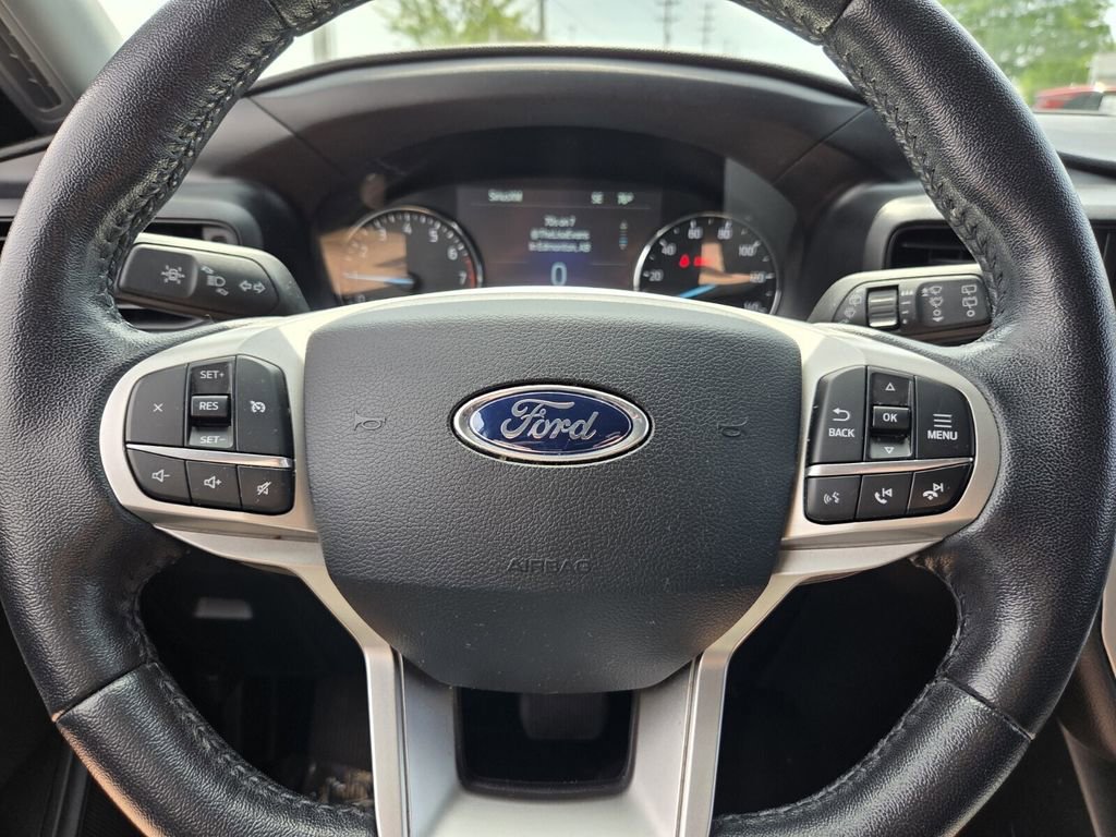 Used 2021 Ford Explorer XLT image 22