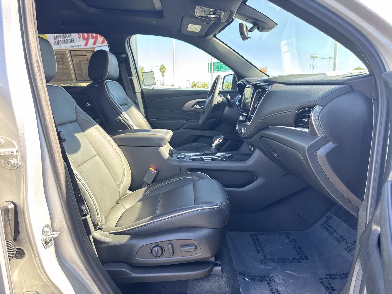 Used 2022 Chevrolet Traverse Premier w/ Redline Edition image 27