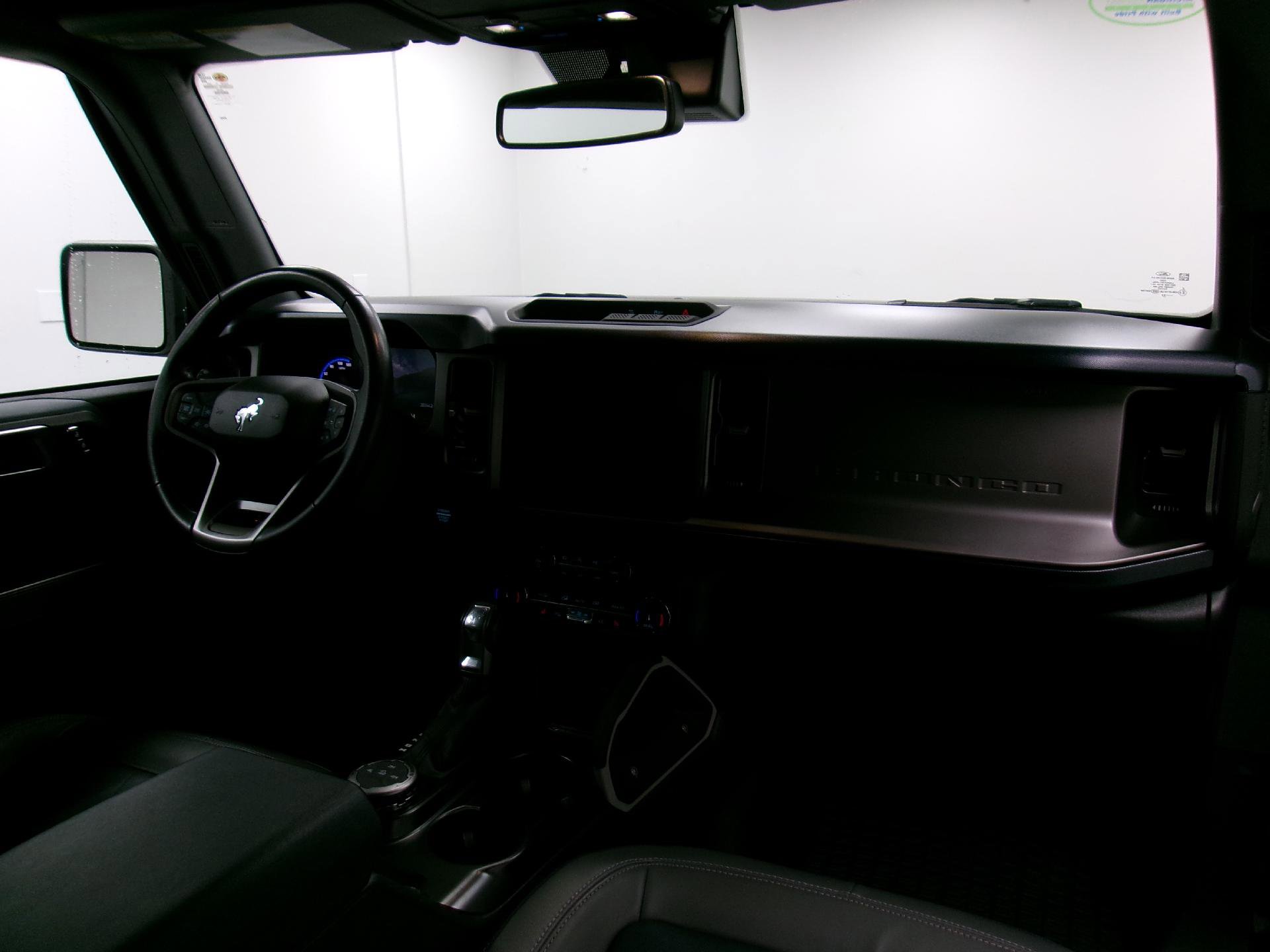 Used 2022 Ford Bronco Outer Banks image 3