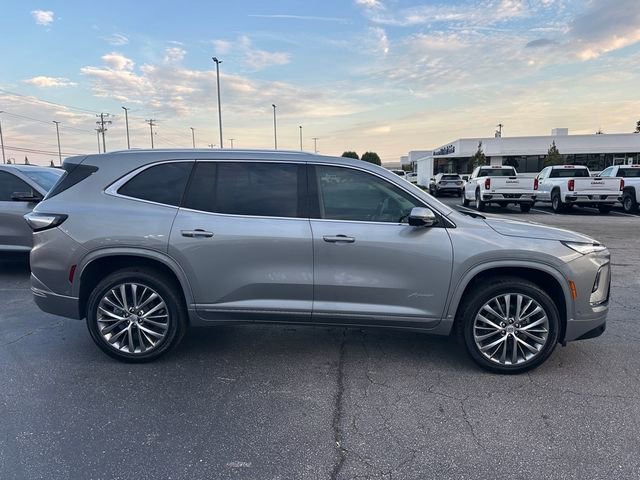 New 2025 Buick Enclave Avenir w/ Super Cruise Package image 11